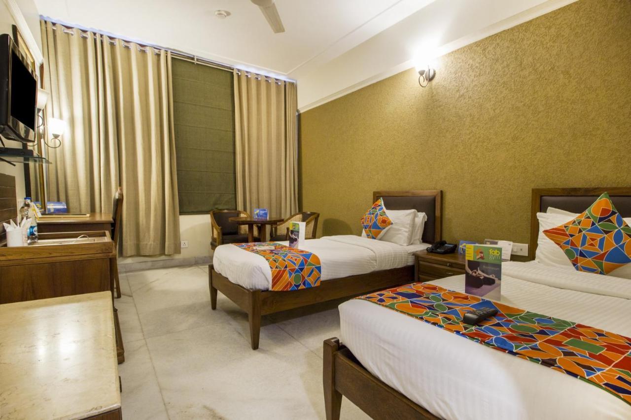 Fabhotel Sheronz Piccadily Chowk Chandīgarh Zewnętrze zdjęcie